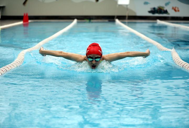 Su korkusunu yenmek için başladığı yüzmede Türkiye 3’üncüsü oldu