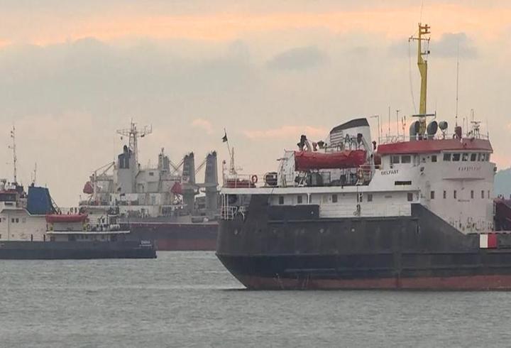 CNN spikerinden Hürmüz Boğazı yorumu: "İran eskiye göre 2 kat para kazanıyor"