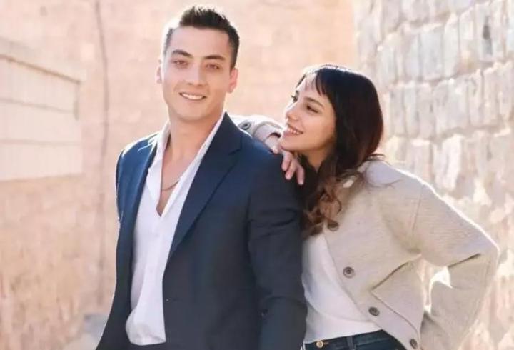 Setten Kalbe Yolculuk! Aşklarını İlan Etmişlerdi... Dilin Döğer ve Atakan Özkaya’dan Yeni Kare