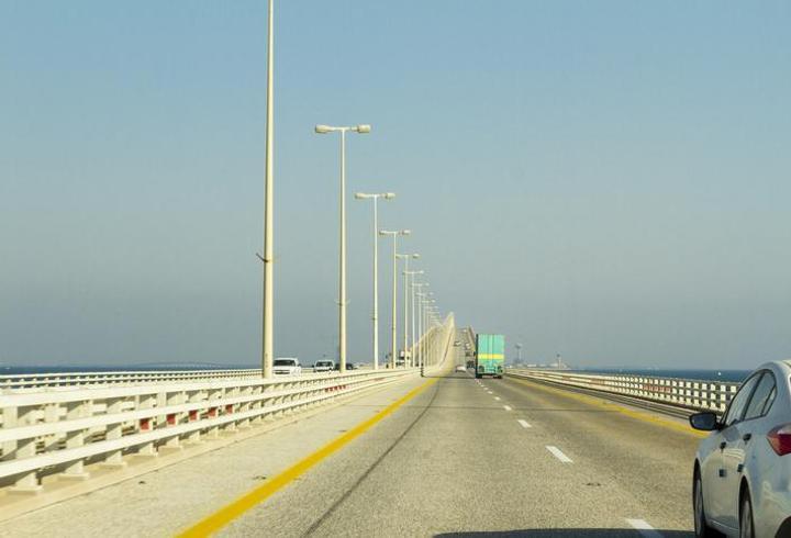 Suudi Arabistan ile Bahreyn'i birbirine bağlayan köprü, geçici olarak kapatıldı