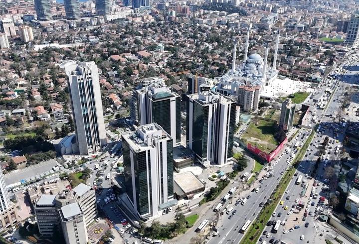 İsrail Konsolosluğu'nun da bulunduğu binanın önünde çatışma; 2'si yaralı 10 şüpheli gözaltında