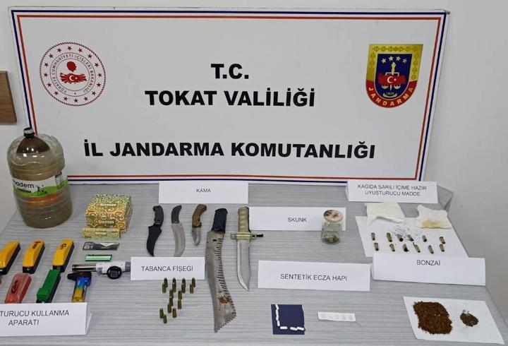 Tokat'ta uyuşturucu operasyonu 4 gözaltı