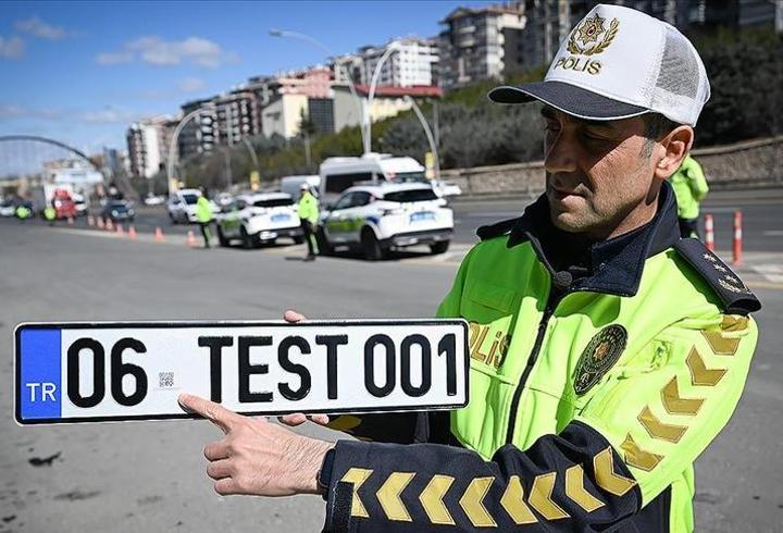 Resmi Gazete'de yayımlandı! Standartlara aykırı araç plakaları ücretsiz yenilenecek