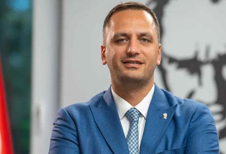 SON DAKİKA... Bornova Belediye Başkanı Ekşi gözaltına alındı