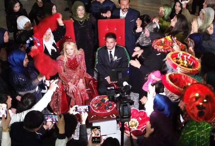 Van’a İskoç gelin