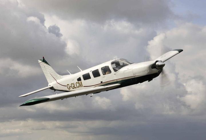 ABD'de küçük uçak pistten çıkarak alev aldı: 2 ölü