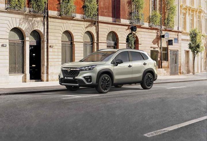 Suzuki Vitara ve S-Cross “Siyah Kuşak”a geçti