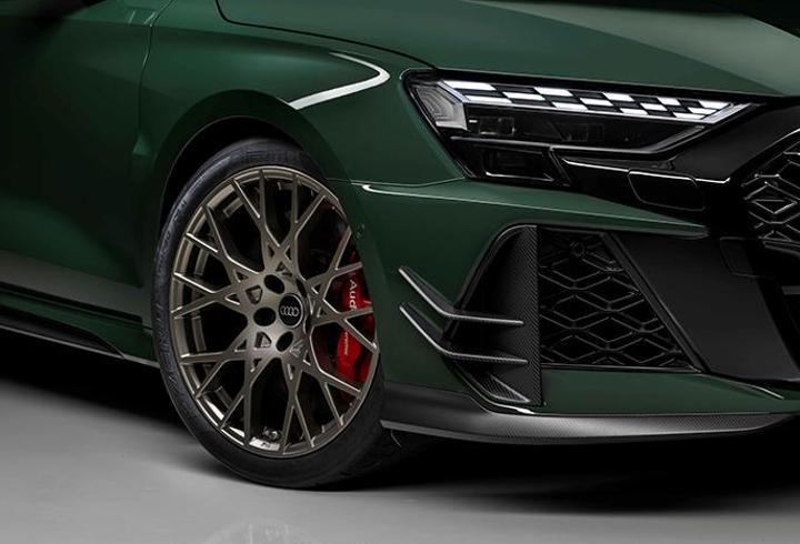 Pirelli, yeni Audi RS 5 ve RS 3'özel lastik üretti