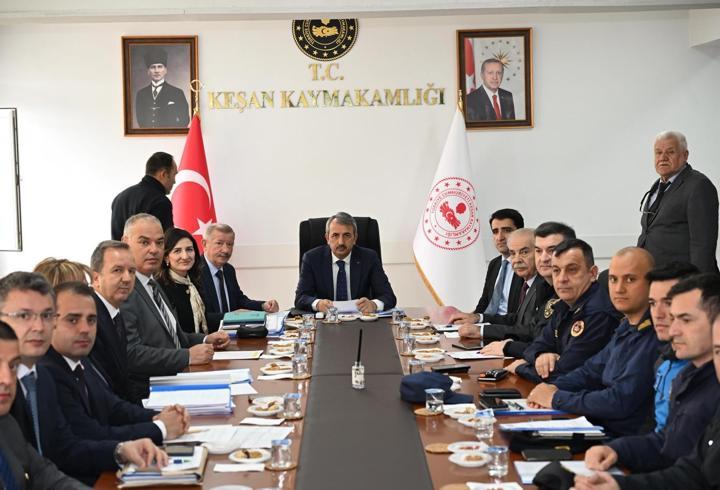 Saros’ta sahillerin korunması ve güzelleştirilmesi için toplantı yapıldı