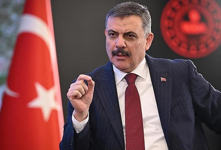 Bakan Çiftçi'den yaralı polise 'Geçmiş olsun' telefonu