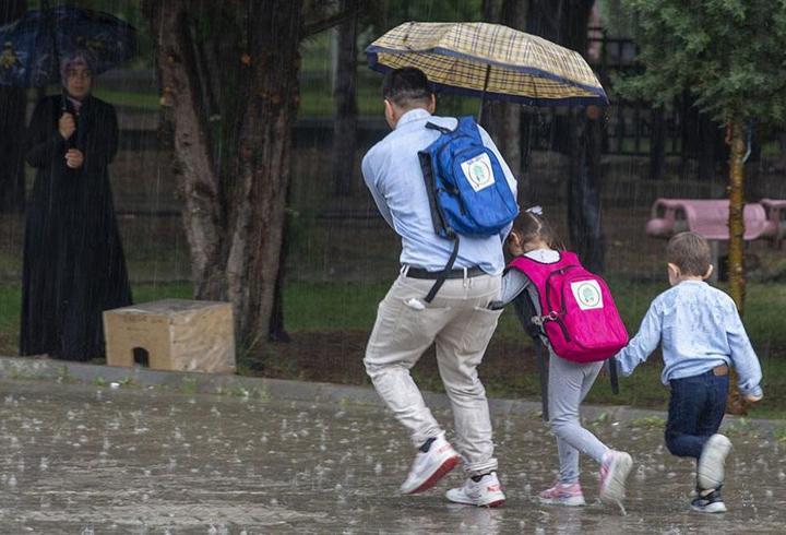 SON DAKİKA HABERİ: Antakya’da eğitime sağanak engeli