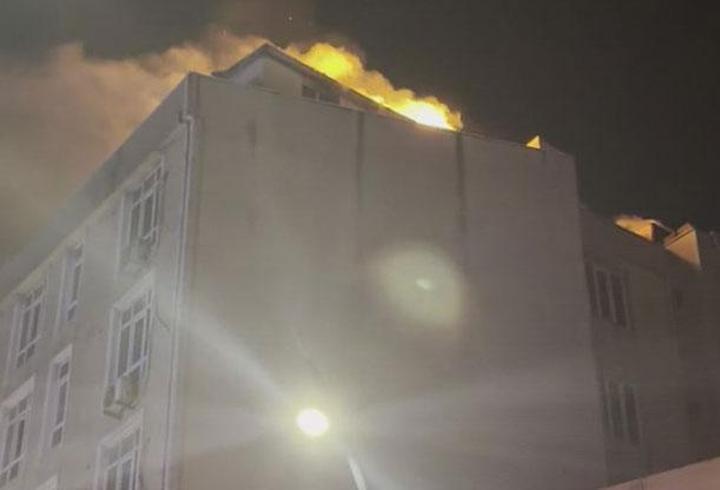 İstanbul'da 5 katlı otelin teras katında yangın!