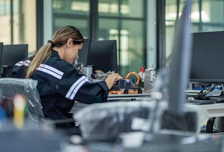 Elektrik-elektronik ihracatında rekor: İlk çeyrekte 4,2 milyar dolar