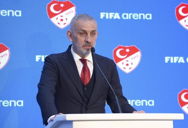 TFF Başkanı İbrahim Hacıosmanoğlu, canlı yayında gündemi değerlendiriyor
