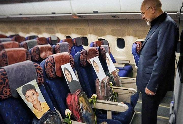 Tarihi müzakere öncesi damga vurdu: İran uçağında 4 kanlı çanta!