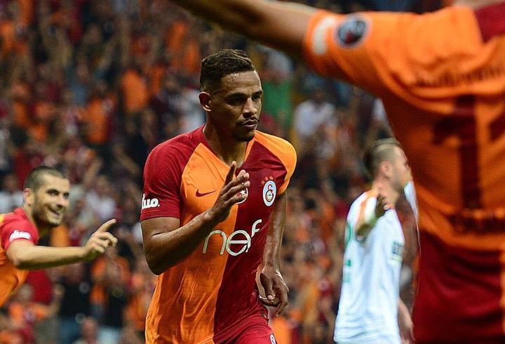 Galatasaray'ın eski yıldızı Fernando, kramponlarını astı