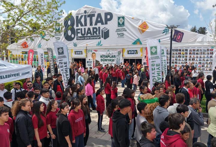Osmaniye Belediyesi 8. Kitap Fuarı Kapılarını açtı