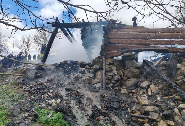 Yalnız yaşadığı evinde çıkan yangında hayatını kaybetti