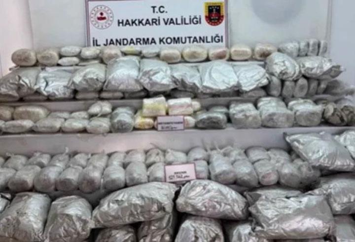 Van ve Hakkari'de operasyon: 446 kilogram uyuşturucu madde ele geçirildi