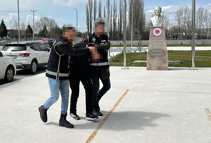 Daltonlar suç örgütü ile bağlantılı 2 şüphelinin aracında el bombası ele geçirildi