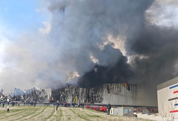 Ankara'da mobilya deposunda yangın / Ek fotoğraflar