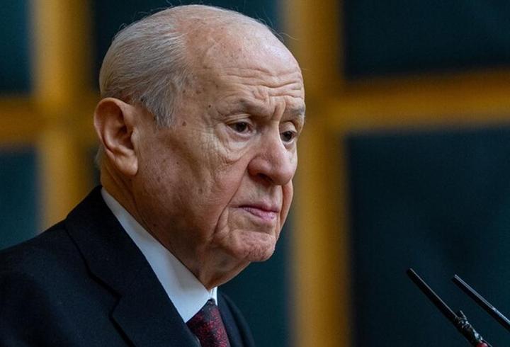 Cumhurbaşkanı Erdoğan, yeni haftaya partisinin A Takımı ile toplantı yaparak başlayacak. AK Parti MYK’sında, ABD‑İsrail‑İran savaşının ardından başlayan ve sonuçsuz kalan müzakereler ele alınacak. Türkiye’nin yürüttüğü diplomasi çabaları da masada olacak. Detayları Arda Erdoğan aktardı;
1