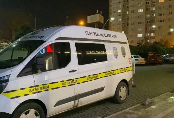 Zeytinburnu'nda kızını silahla öldürüp, eski eşini ağır yaralayan şüpheli yakalandı
