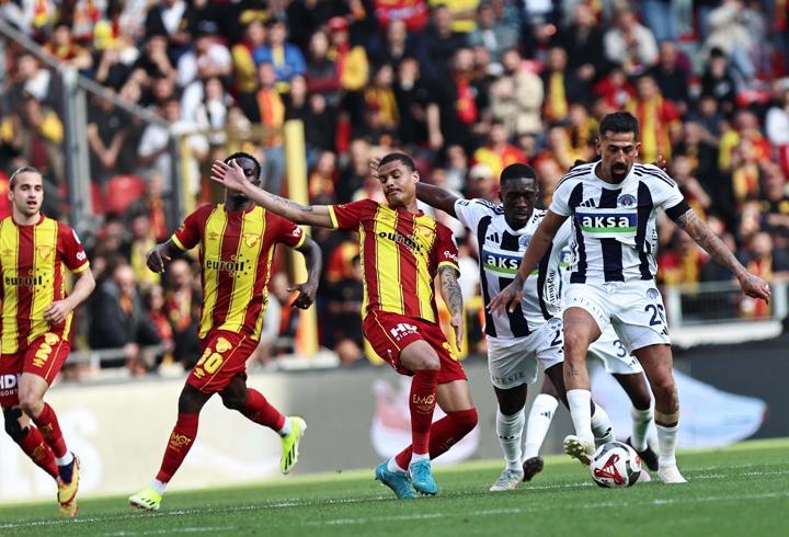 Göztepe evinde gülmeyi unuttu
