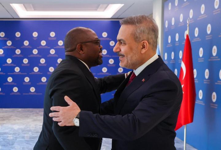 Bakan Fidan, Botsvana Uluslararası İlişkiler Bakanı ile bir araya geldi