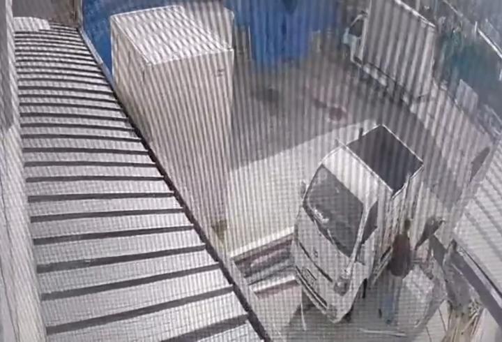 Ümraniye'de iş yerinden 300 bin liralık kablo çalan şüpheli yakalandı