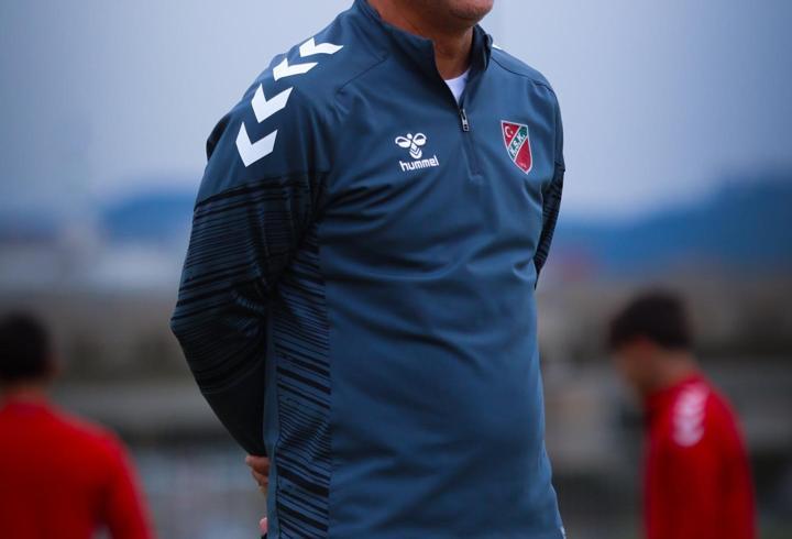 Karşıyaka play-offa bileniyor