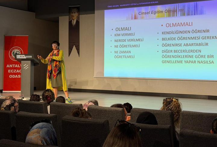 Kepez’de otizmli bireylere yönelik ‘Ergenlik Sorunları ve Mahremiyet Eğitimi’