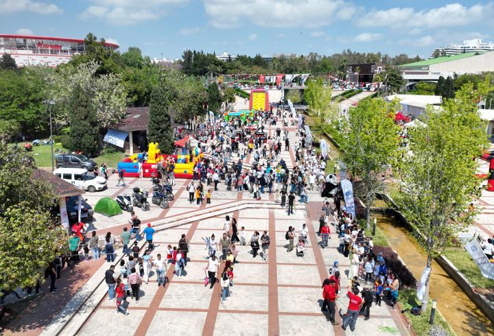 Büyükşehir'den 23 Nisan'a özel coşku dolu festival