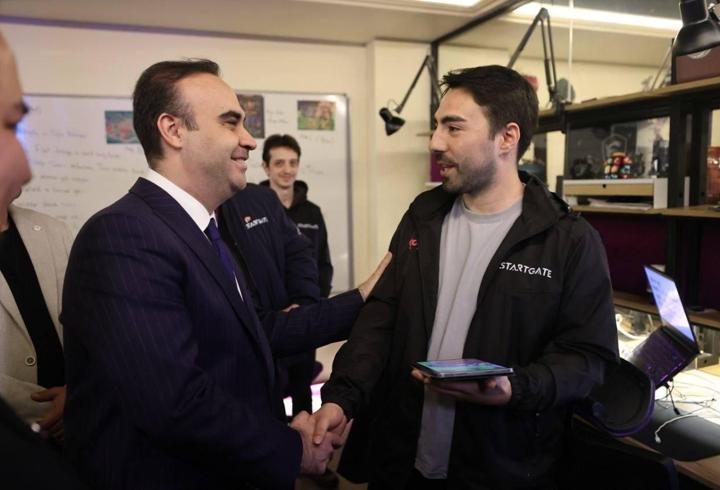 Bakan Kacır: Türk oyunlarında küresel başarıyı artıracağız