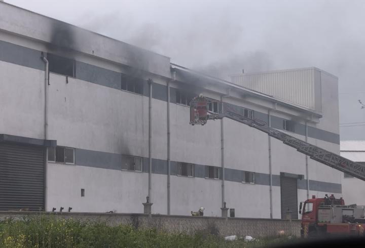 Bursa'da mobilya fabrikası yangını