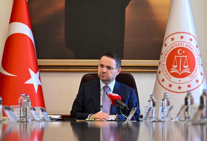 Bakan Gürlek: Avukatlarımızın son zamanlarda yaşadığı sorunları çok iyi biliyoruz