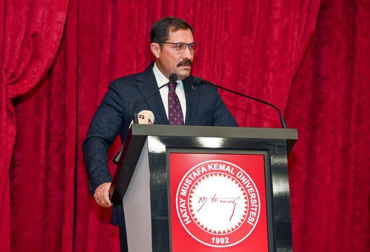 Hatay Valisi Masatlı üniversiteli öğrencilere Hatay’ın inşa sürecini anlattı