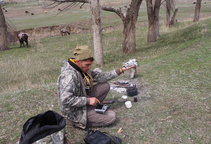 Yeni nesil çoban; dron ile sürüyü 30 saniyede topladı