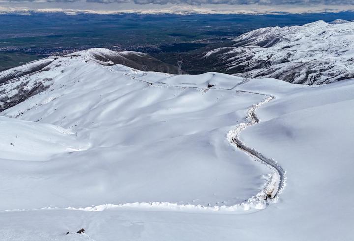 Muş'ta nisan ayı ortasında karla mücadele