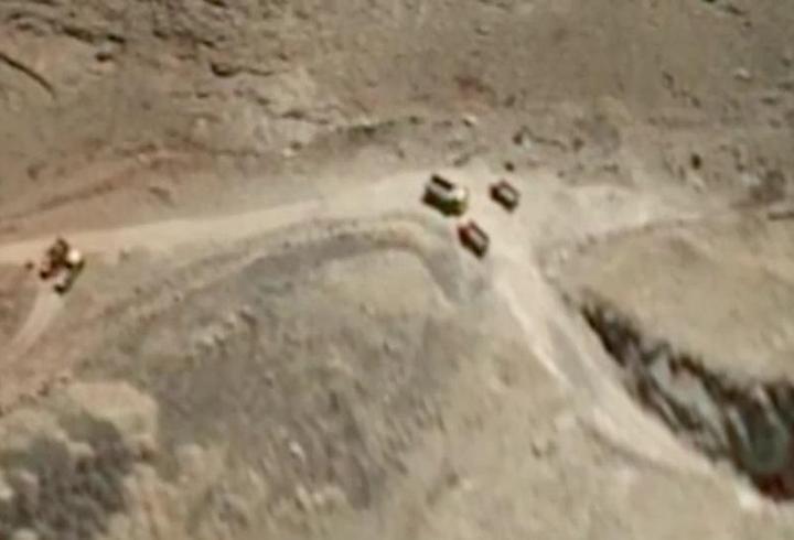 CNN: ''İran füze rampalarını çıkarıyor''