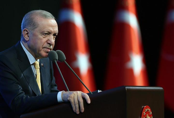 SON DAKİKA HABERİ: Cumhurbaşkanı Erdoğan: Eğitim camiamızın başı sağ olsun