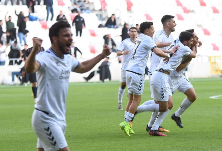 Altay, Afyonspor'a karşı üstün