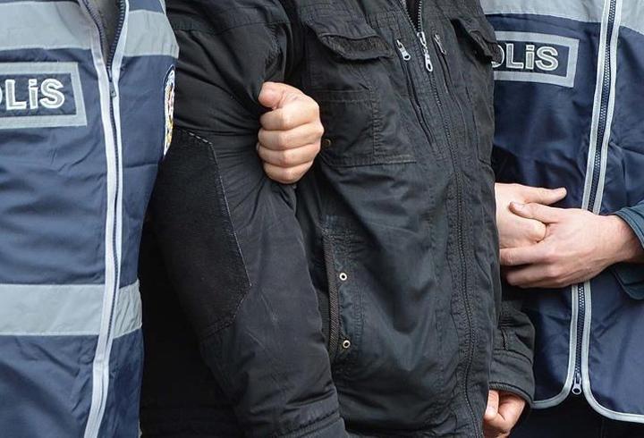 Eşme Belediye Başkanı 'irtikap' soruşturmasında gözaltına alındı