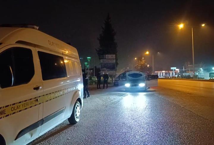 Tartıştığı kişiyi aracıyla takip edip, önüne keserek tabancayla vurdu