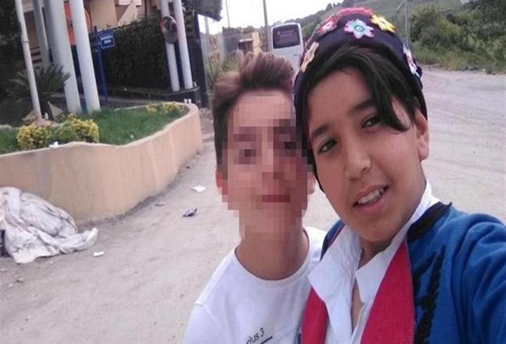 8 yıl önce tüfekle öldürülen Kerem’in ailesinin avukatı duruşma salonunda bastonla olayı canlandırdı