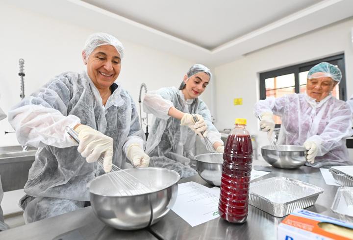 Mersin’de geleneksel tatlar yeniden yorumlanıyor