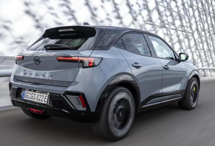 Opel’in En Hızlı Elektriklisi Mokka GSE Türkiye’de