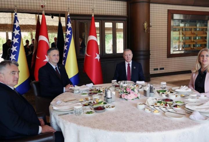 Cumhurbaşkanı Erdoğan, Bosna Hersek heyeti ile görüştü