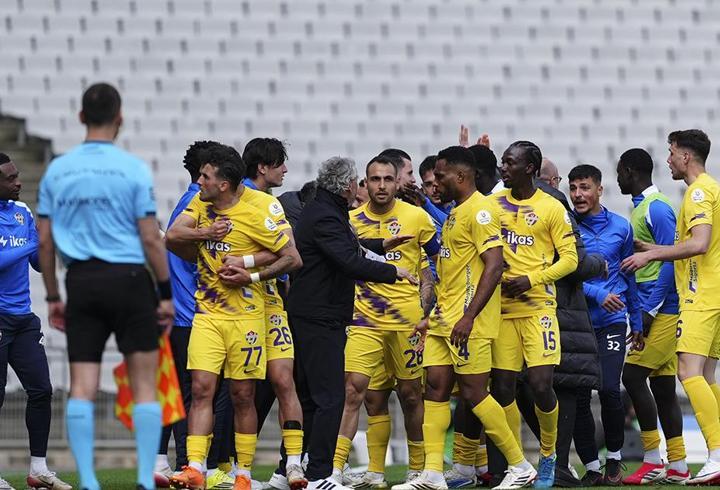 Kritik maçta Eyüpspor, Fatih Karagümrük’ü mağlup etti