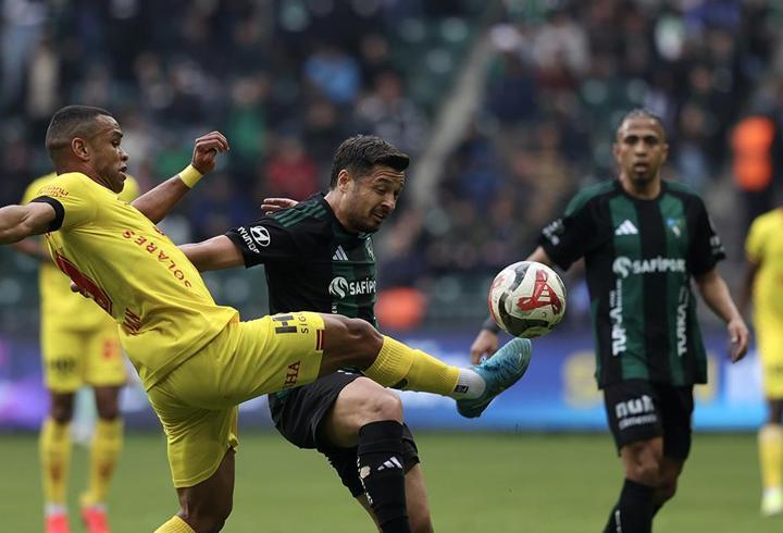 Kocaelispor, Göztepe’den puanı son anda kurtardı